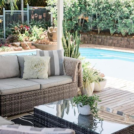 Studio 26: Central, Hampton'S Poolside Hideaway Coffs Harbour Extérieur photo