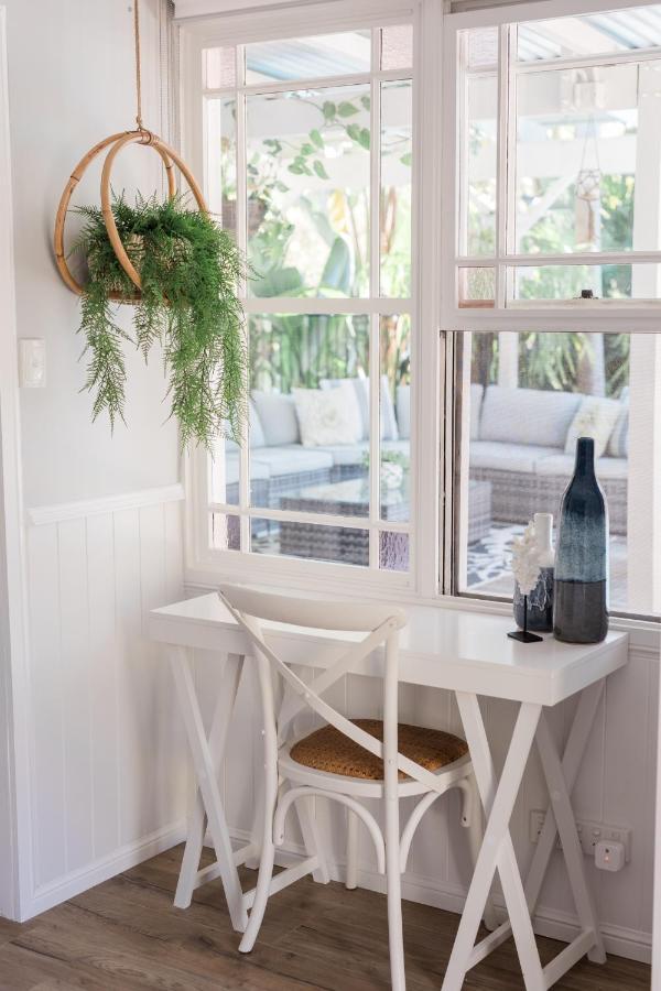 Studio 26: Central, Hampton'S Poolside Hideaway Coffs Harbour Extérieur photo