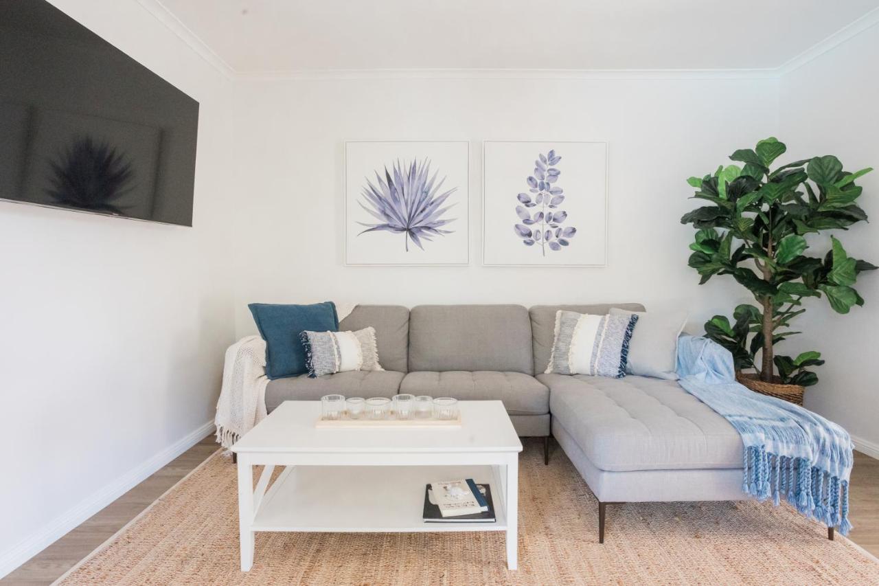 Studio 26: Central, Hampton'S Poolside Hideaway Coffs Harbour Extérieur photo